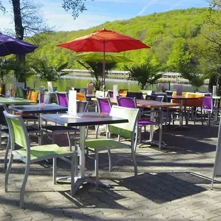 Camping 3 Etoiles - Piscine - Ccaadgf Campingplads